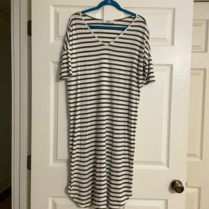 CJ’s Favorite Midi Dress, XS, charcoal & ivory